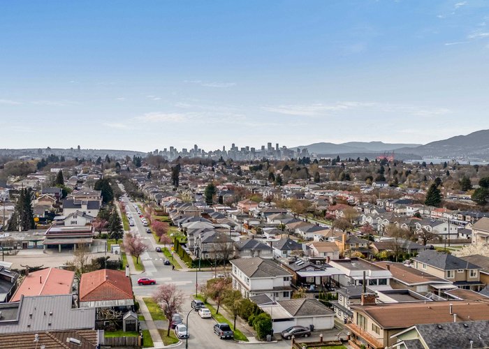 2958 4TH Avenue, Vancouver, BC V5M 1L2 |  Photo 1