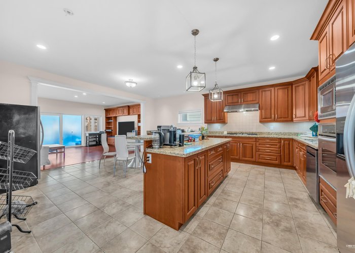 1877 Lemax Avenue, Coquitlam, BC V3J 2C5 |  Photo 44