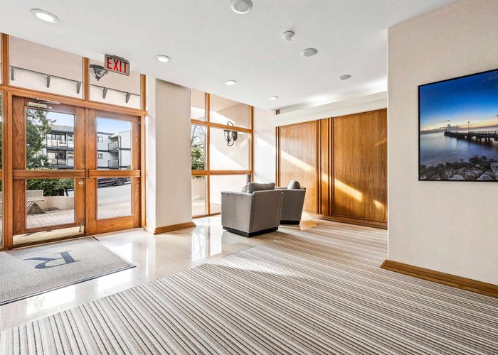 302 - 1250 Martin Street, White Rock, BC V4B 3W3 |  Photo 67