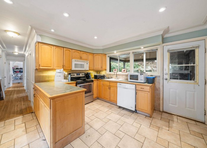 360 Seaforth Crescent, Coquitlam, BC V3K 2M4 |  Photo 40