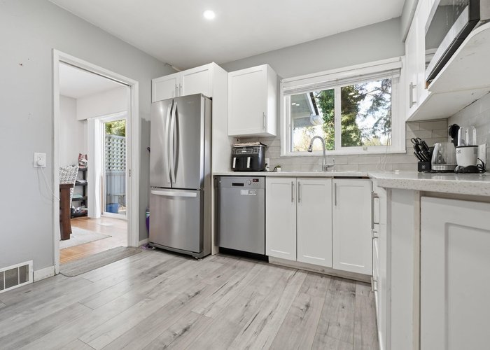 12967 98A Avenue, Surrey, BC V3T 1C3 |  Photo 22