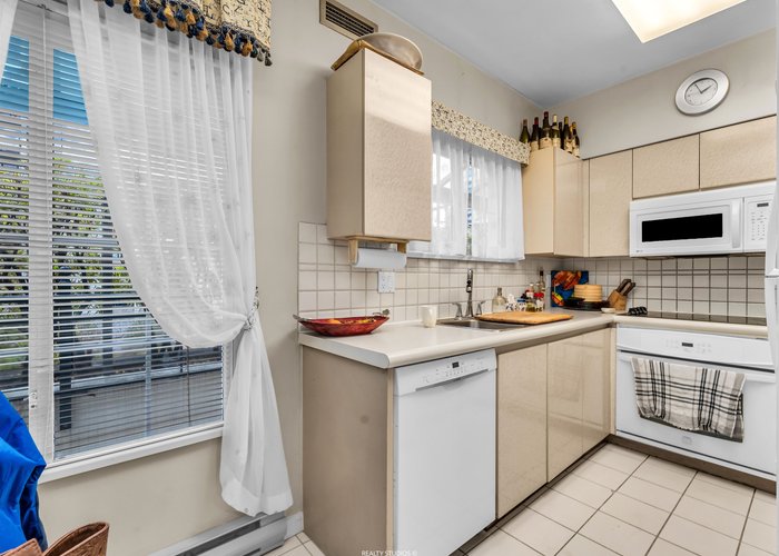 302 - 1311 Beach Avenue, Vancouver, BC V6E 1V6 |  Photo 54