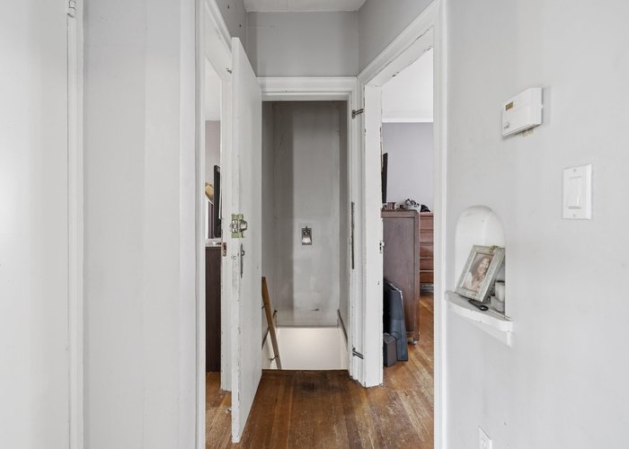 2349 Pender Street, Vancouver, BC V5L 1X7 |  Photo 52