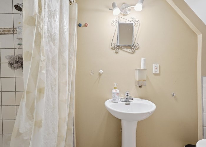 2349 Pender Street, Vancouver, BC V5L 1X7 |  Photo 55