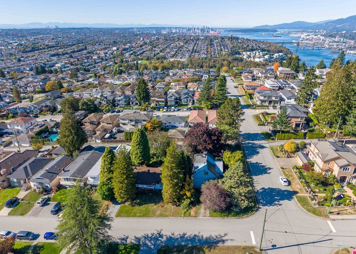 123 Grosvenor Avenue, Burnaby, BC V5B 1J1 |  Photo 6