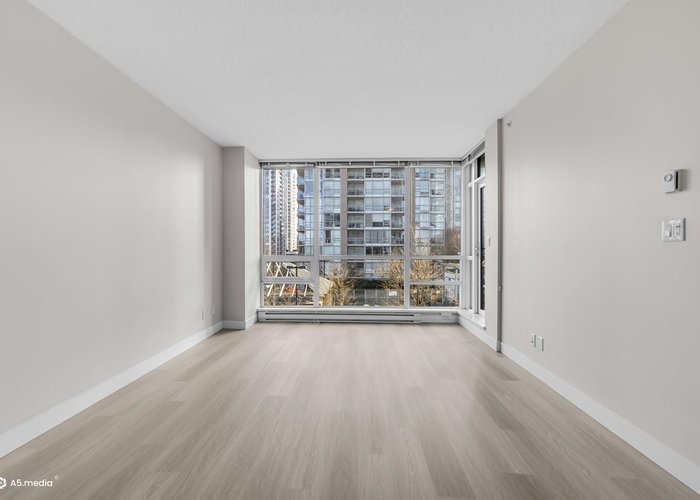 706 - 2968 Glen Drive, Coquitlam, BC V3B 0C4 |  Photo 33