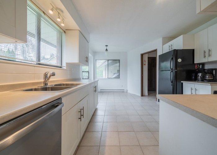 3540 Baycrest Avenue, Coquitlam, BC V3B 2W7 |  Photo 41
