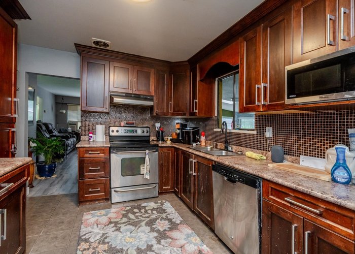 654 Linton Street, Coquitlam, BC V3J 6J9 |  Photo 48