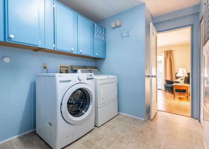 35 - 2120 King George Boulevard, Surrey, BC V4A 6Y8 |  Photo 57