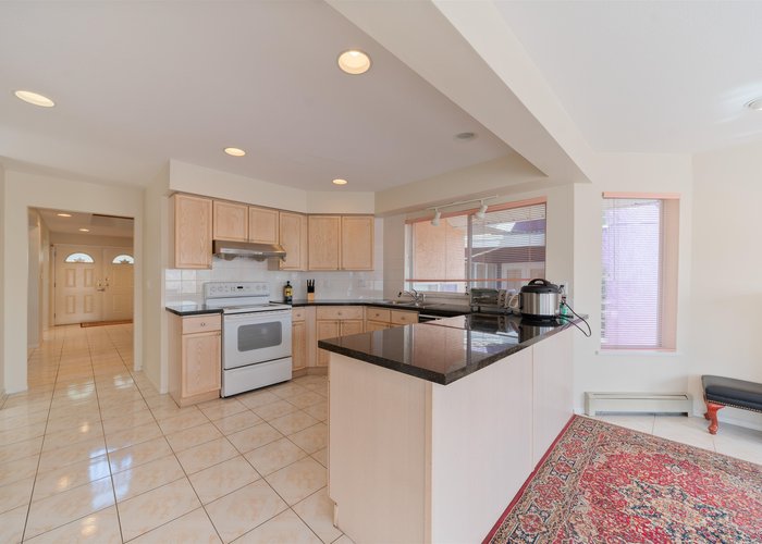 6758 Kitchener Street, Burnaby, BC V5B 2J9 |  Photo 43