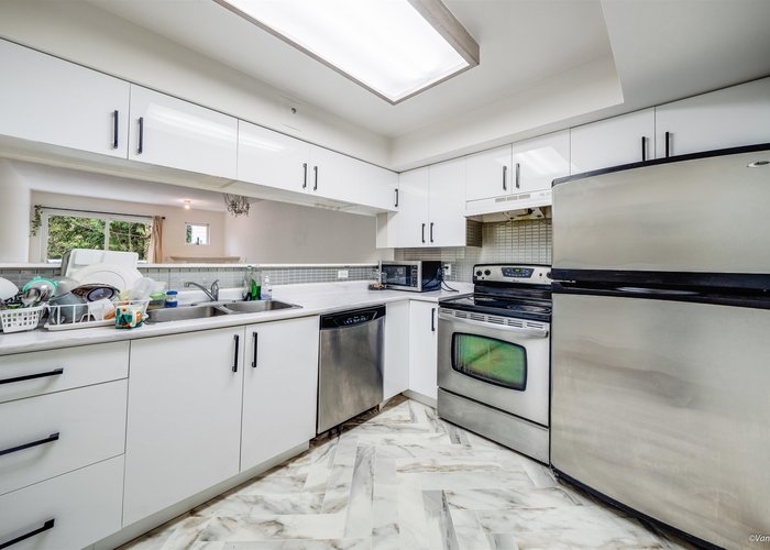 C302 - 9848 Whalley Boulevard, Surrey, BC V3T 5S8 |  Photo 19