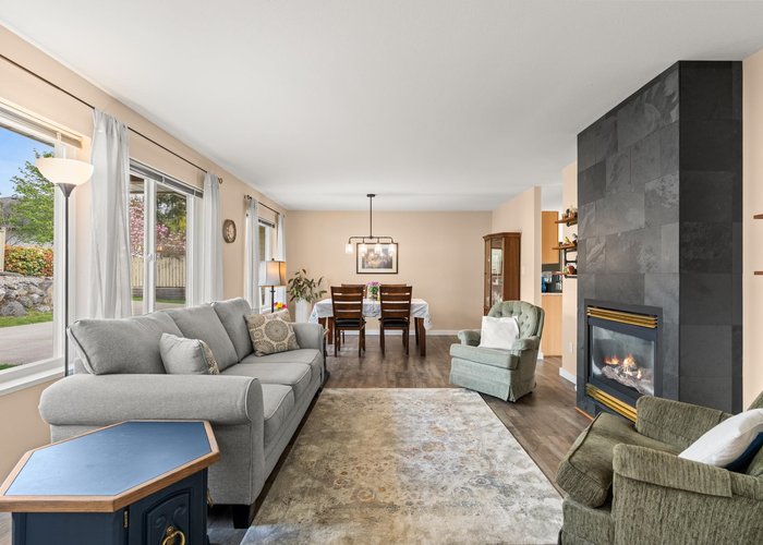 6365 Homestead Avenue, Sechelt, BC V7Z 0M7 |  Photo 48