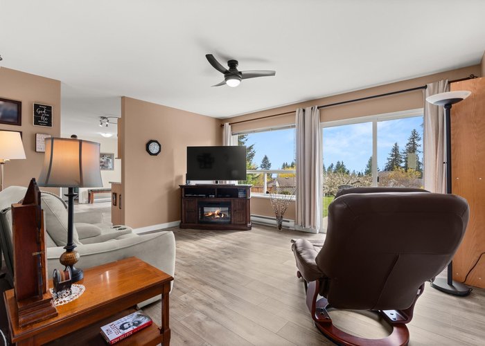 6365 Homestead Avenue, Sechelt, BC V7Z 0M7 |  Photo 42