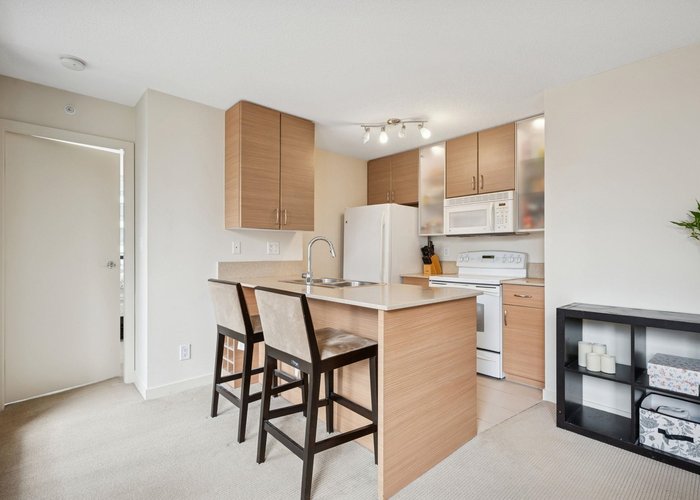 502 - 977 Mainland Street, Vancouver, BC V6B 1T2 |  Photo 13