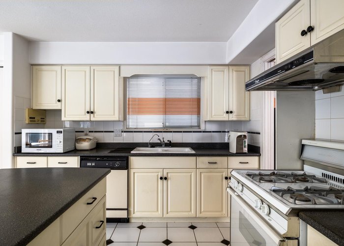 108 46TH Avenue, Vancouver, BC V5Y 2W9 |  Photo 20