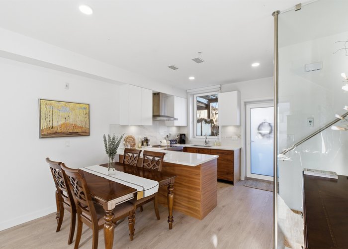 33 - 720 3RD Street, North Vancouver, BC V7L 0G7 |  Photo 29
