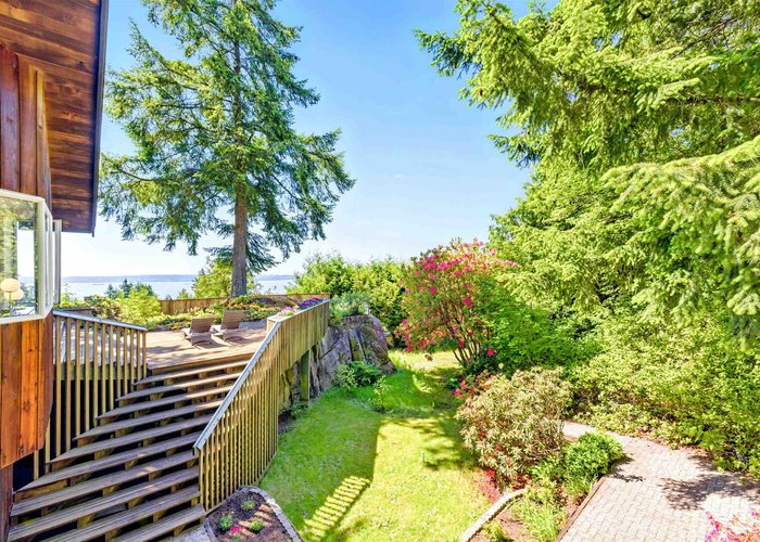 4663 Woodridge Place, West Vancouver, BC V7S 2X1 |  Photo 50