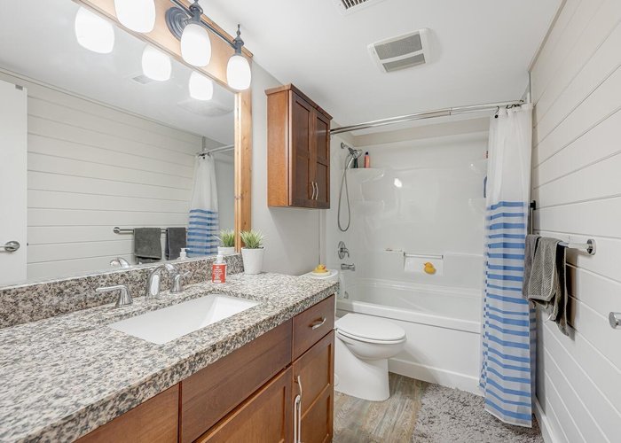 1039 Old Lillooet Road, North Vancouver, BC V7J 3H6 |  Photo 40