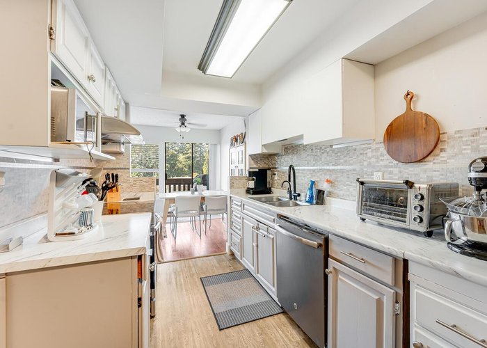 1039 Old Lillooet Road, North Vancouver, BC V7J 3H6 |  Photo 45