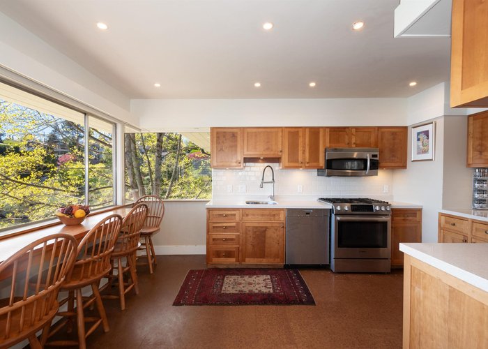 4455 Harris Place, North Vancouver, BC V7G 1E9 |  Photo 46