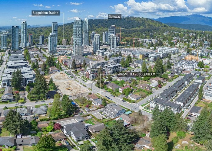704 Smith Avenue, Coquitlam, BC V3J 2W7 |  Photo 6