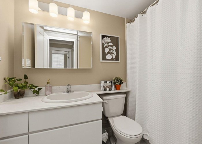 704 - 114 Keith Road, North Vancouver, BC V7M 3C9 |  Photo 35