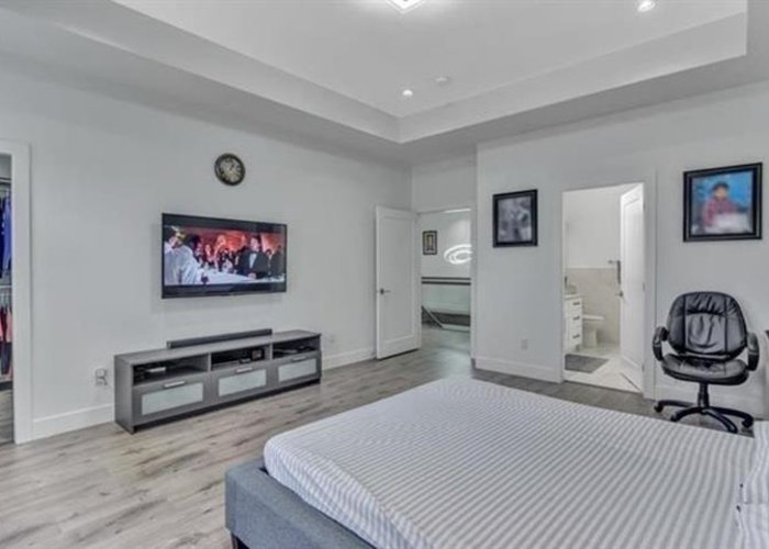 1892 King George Boulevard, Surrey, BC V4A 5A1 |  Photo 11