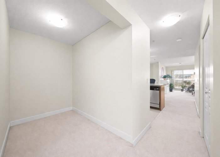 322 - 2088 Beta Avenue, Burnaby, BC V5C 0C8 |  Photo 13