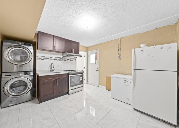 39 Mott Crescent, New Westminster, BC V3L 4L8 |  Photo 66