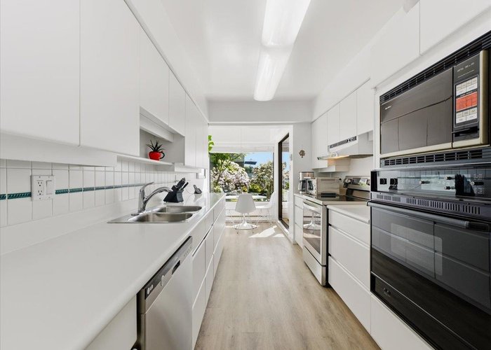 25 - 2236 Folkestone Way, West Vancouver, BC V7S 2X7 |  Photo 48
