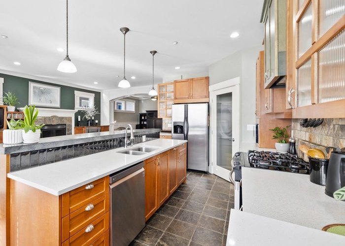 15556 Goggs Avenue, White Rock, BC V4B 2N6 |  Photo 41