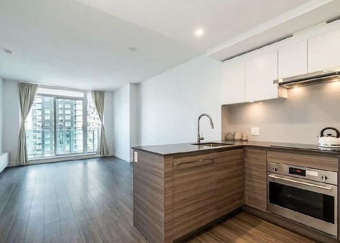 1905 - 13655 Fraser Highway, Surrey, BC V3T 0P8 |  Photo 31