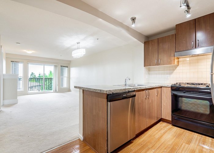 201 - 3082 Dayanee Springs Boulevard, Coquitlam, BC V3E 0A3 |  Photo 42
