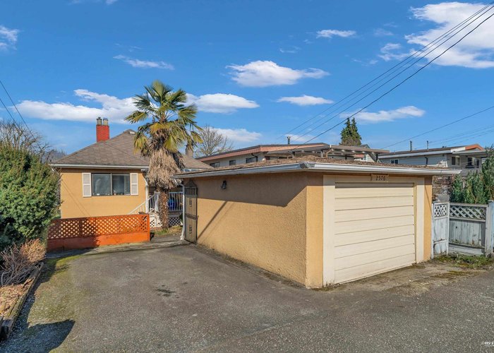 2576 Parker Street, Vancouver, BC V5K 2T3 |  Photo 52