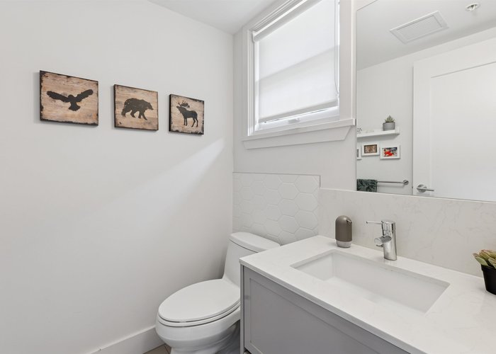 1 - 244 5TH Street, North Vancouver, BC V7L 1L7 |  Photo 60