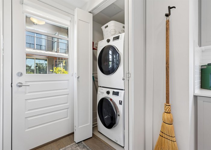 1 - 244 5TH Street, North Vancouver, BC V7L 1L7 |  Photo 64