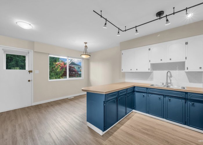 4249 4251 Barker Avenue, Burnaby, BC V5G 3C3 |  Photo 38