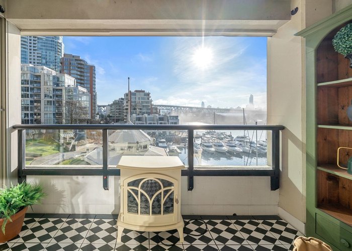 302 - 1008 Beach Avenue, Vancouver, BC V6E 1T7 |  Photo 52