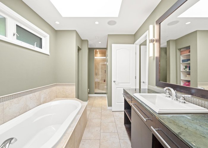 4792 Cedarcrest Avenue, North Vancouver, BC V7R 3R3 |  Photo 46