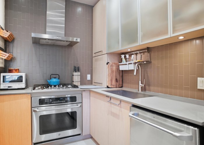 104 - 260 Salter Street, New Westminster, BC V3M 0J4 |  Photo 23