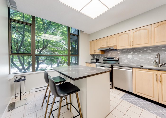202 - 5885 Olive Avenue, Burnaby, BC V5H 4N8 |  Photo 33