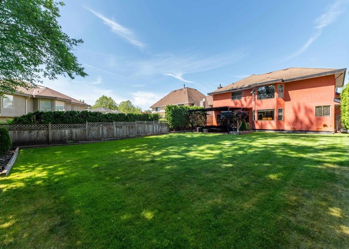 8588 141 Street, Surrey, BC V3W 3A9 |  Photo 73