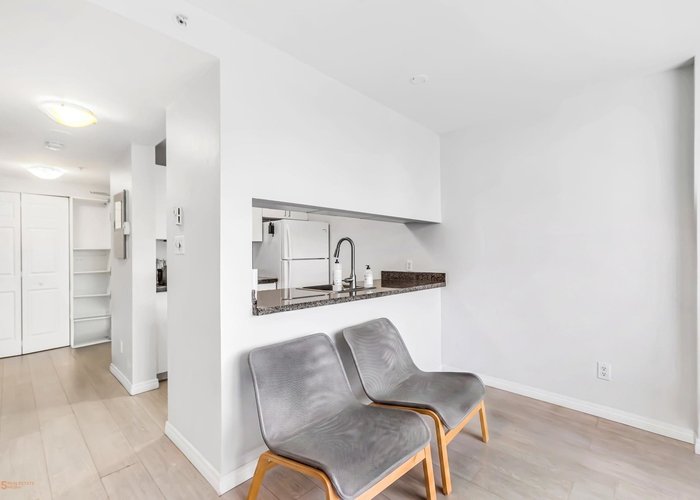 2010 - 438 Seymour Street, Vancouver, BC V6B 6H4 |  Photo 20