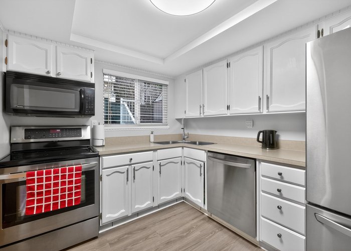 104 - 1390 Martin Street, White Rock, BC V4B 3W5 |  Photo 41