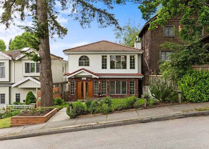 611 22ND Avenue, Vancouver, BC V5V 1V3 |  Photo 1