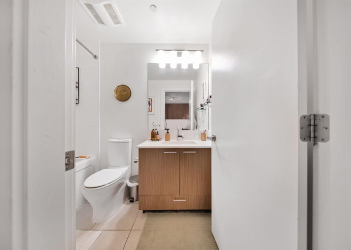 205 - 1330 Marine Drive, North Vancouver, BC V7P 1T4 |  Photo 20