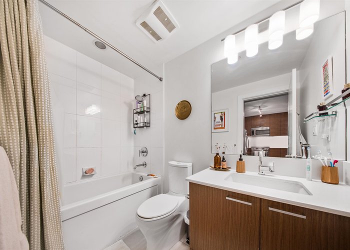 205 - 1330 Marine Drive, North Vancouver, BC V7P 1T4 |  Photo 21