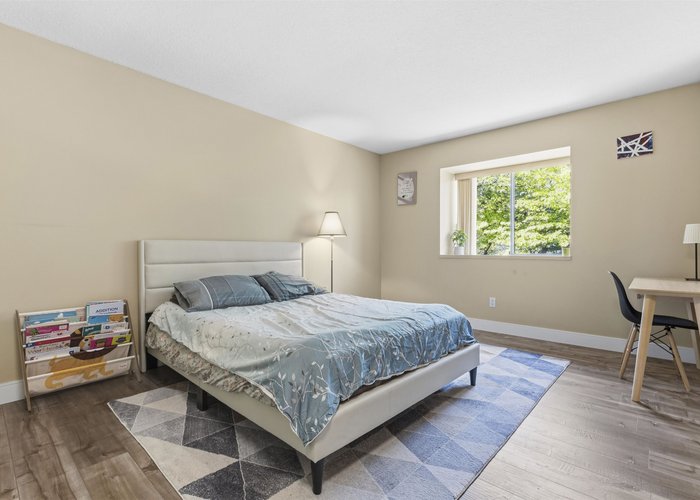 9768 151A Street, Surrey, BC V3R 8W8 |  Photo 25
