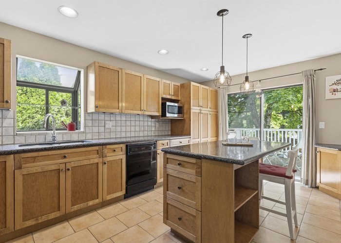 9768 151A Street, Surrey, BC V3R 8W8 |  Photo 21