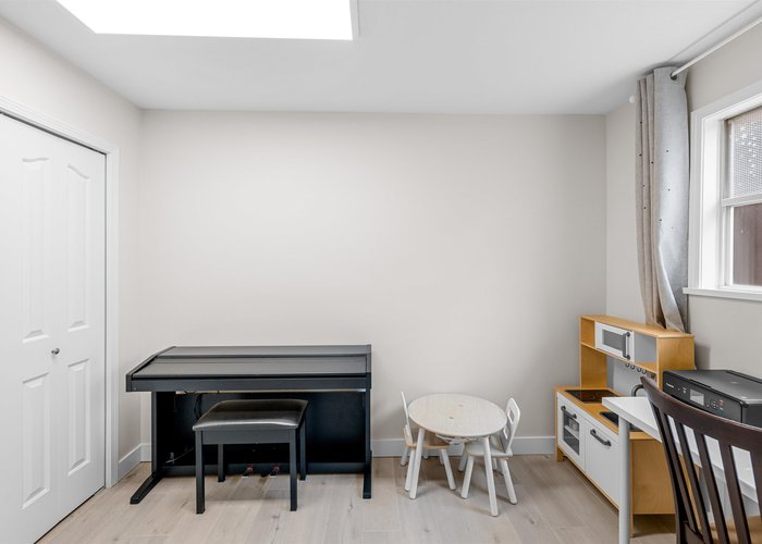 206 - 3668 Rae Avenue, Vancouver, BC V5R 6A7 |  Photo 50